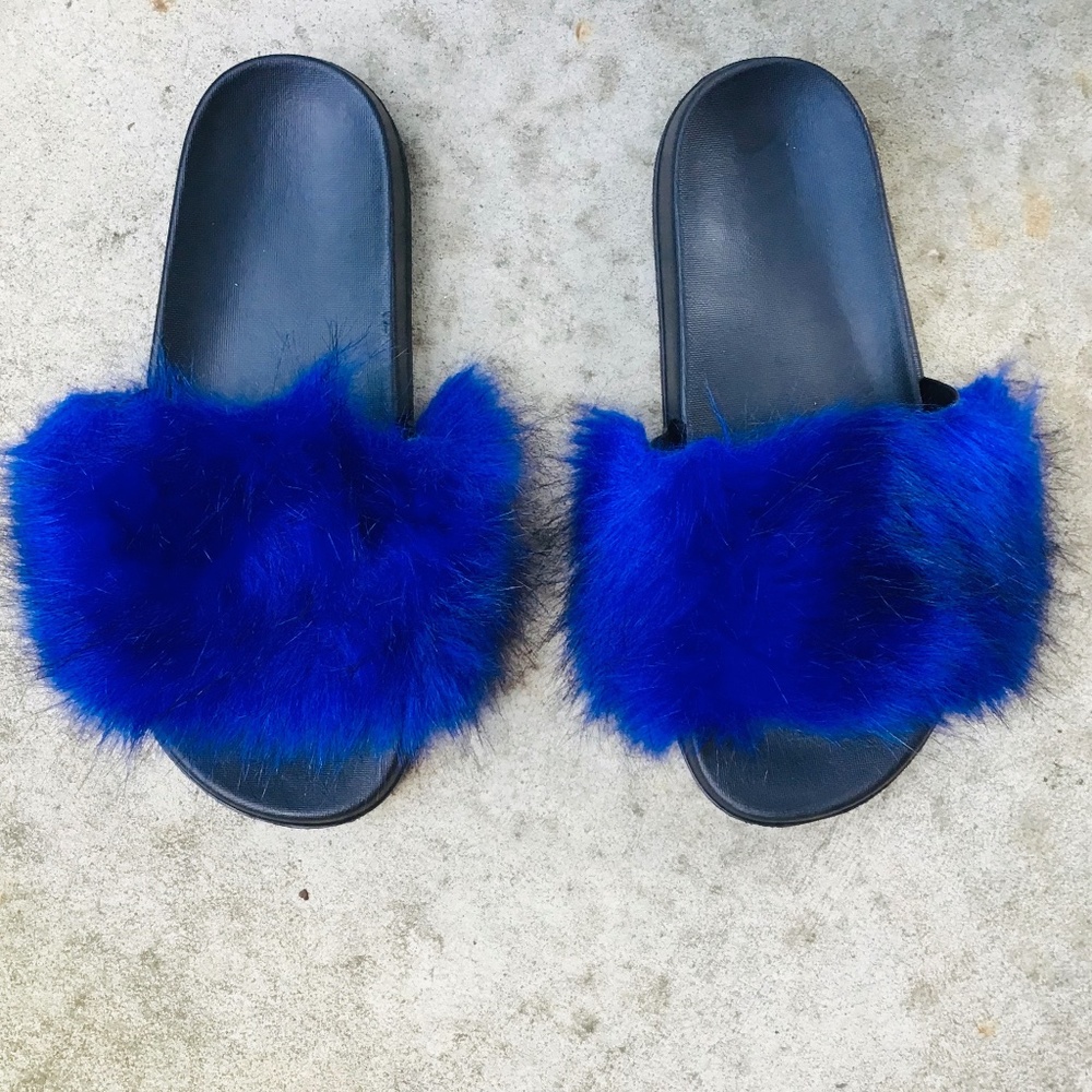 Blue Fur Toe Slides New